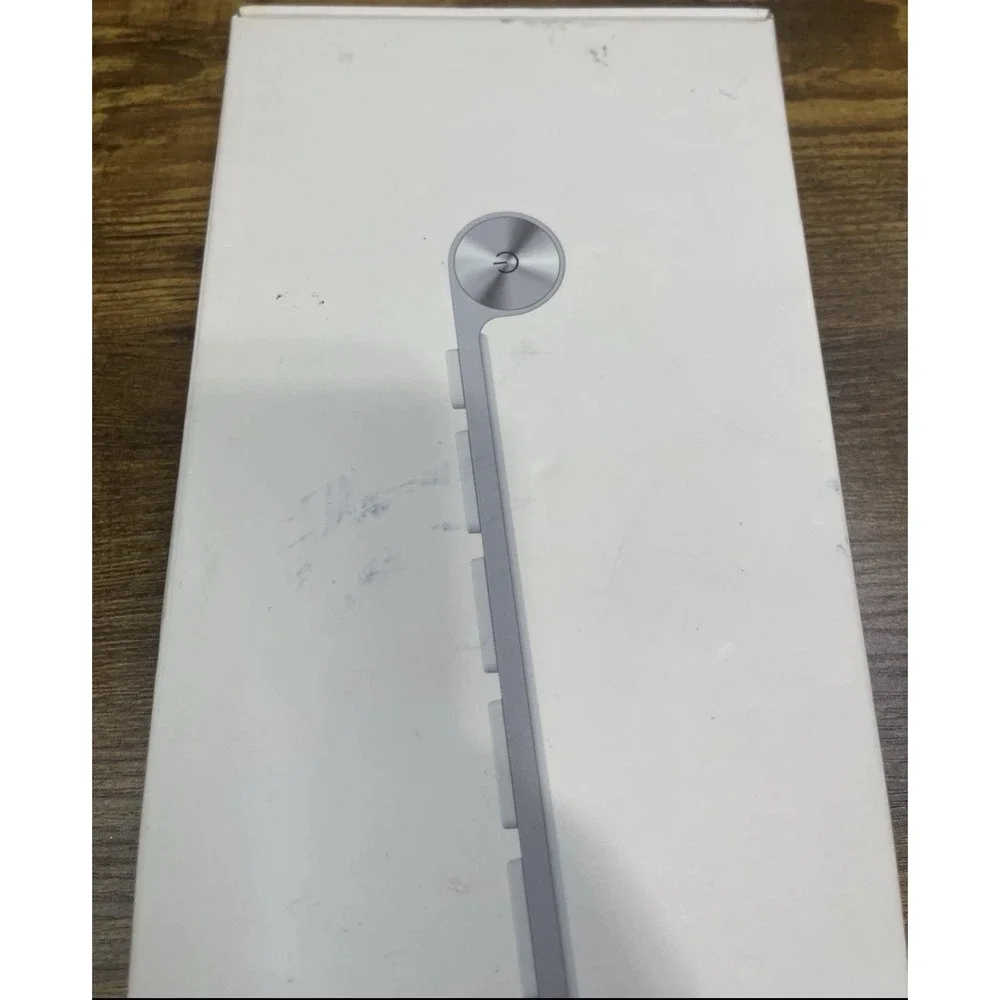 Apple Wireless Keyboard MC184LL/A Open Box with Original Box